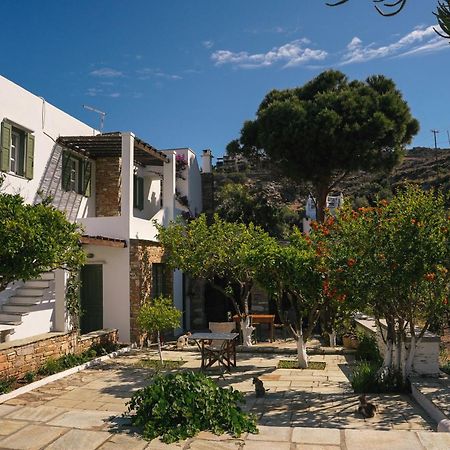 Romano Garden House - Land Tales Agios Romanos Esterno foto