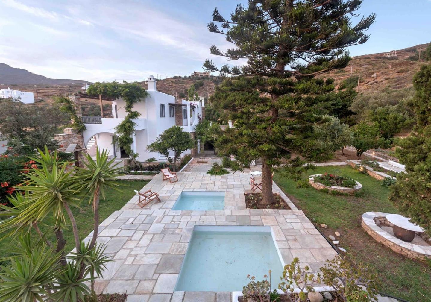 Romano Garden House - Land Tales Agios Romanos Esterno foto